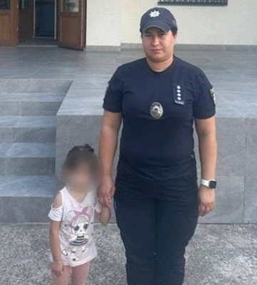 В Ужгороді притягнули до відповідальності нетверезу матір 5-річної дівчинки, яка наодинці блукала містом