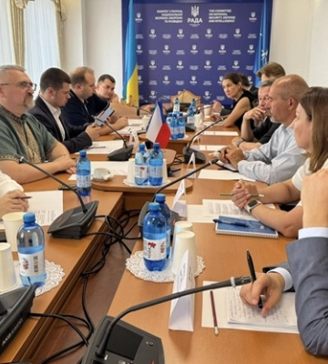 Член Комітету ВР з нацбезпеки пояснив, як військові командири можуть убезпечити себе від питань антикорупційних органів щодо закупівель Член Комітету ВР з нацбезпеки пояснив, як військові командири можуть убезпечити себе від питань антикорупційних органів щодо закупівель