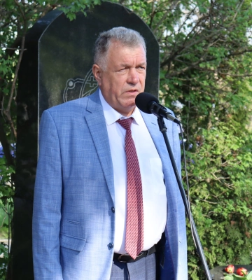 Голова громади на Черкащині обзавівся Тойота Прадо за 49 тисяч гривень