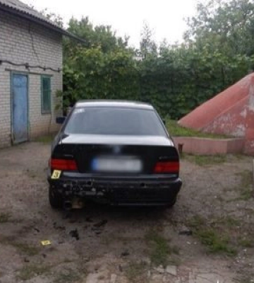На Київщині ревнивець підірвав двір суперника гранатою — пошкоджено авто і будинок