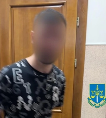 В Киеве на Печерске двое юношей изнасиловали 12-летнюю девочку