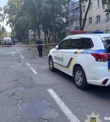 В Киеве мужчина пустил газ и взорвал квартиру: ранен полицейский