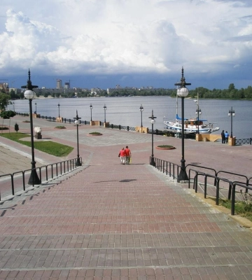 Тепло, але мокро: у Києві 6 серпня буде гроза