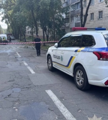 У Києві підозрюваний у скоєнні злочину відкрив газ і підірвав квартиру, постраждав поліцейський