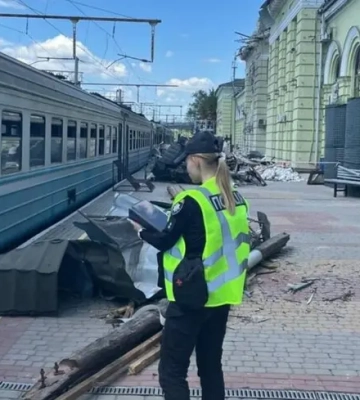У Лозовій зросла кількість поранених унаслідок масованої атаки &quot;Шахедів&quot;