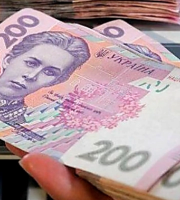 От 8000 грн помощи: украинцам начали давать новые выплаты, как оформить