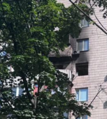 В Киеве подозреваемый подорвал квартиру и ранил правоохранителя