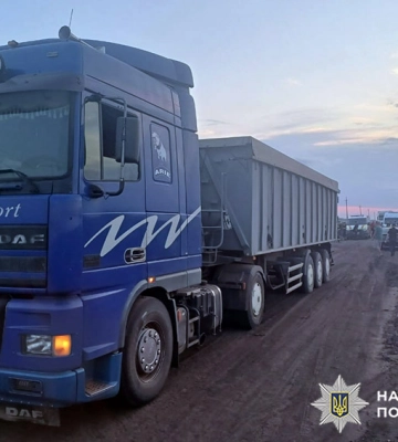 На Хмельниччині внасілок ДТП загинув водій легковика та постраждав його пасажир