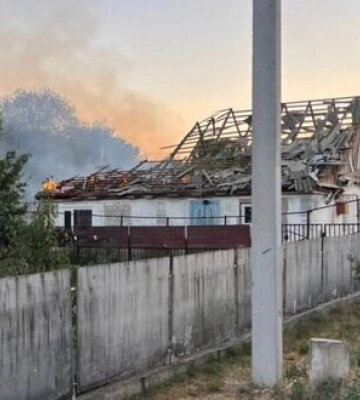 Рашисти вдарили по Нікопольщині і Синельниківщині: пошкоджено підприємство та інфраструктуру. ФОТОрепортаж