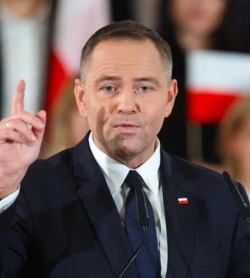 Новый президент Польши Навроцкий принес присягу