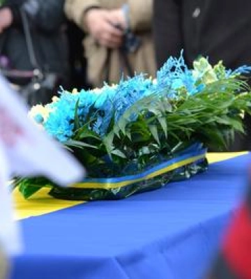 Горішні Плавні провели в останню путь двох полеглих військовослужбовців Горішні Плавні провели в останню путь двох полеглих військовослужбовців