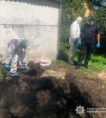 Поліція Жовкви викрила вбивцю, який закопав тіло в саду
