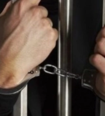 У Рівному під варту взяли чотирьох осіб за серію пограбувань