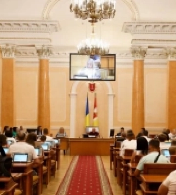 Евакуйовані дитячі будинки сімейного типу з Донеччини отримали нове житло в Одесі