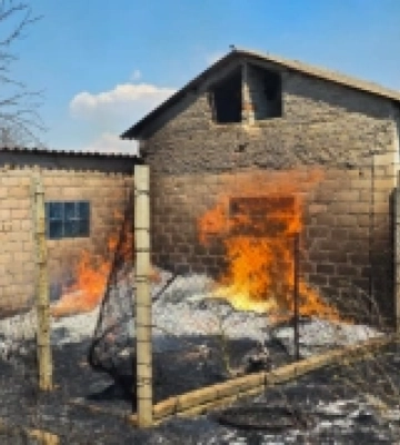 Росіяни атакували Куцурубську громаду на Миколаївщині, виникли пожежі