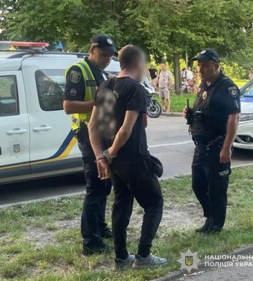 У Львові затримали чоловіка з вибухівкою