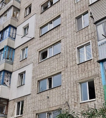 Внаслідок дронової атаки по Дніпру 7 серпня пошкоджено 8 багатоповерхівок, є постраждалі