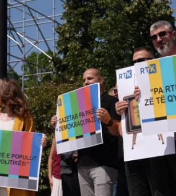 У Косові – перший масштабний протест проти премʼєра через кризу в парламенті