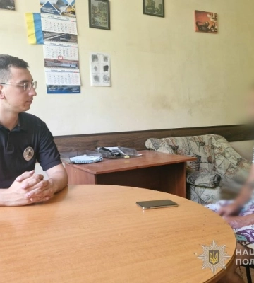 В Одесі серед білого дня пограбували літню жінку