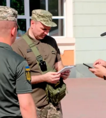 З 1 вересня працівники ТЦК та СП обовʼязково носитимуть бодікамери – Шмигаль