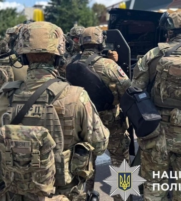 Поліція повідомила про стрілянину у черкаському закладі харчування