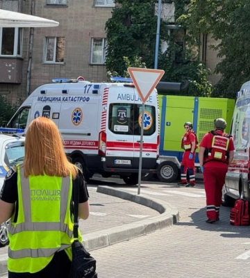 Стрілянина у McDonald&#039;s в Черкасах: є поранений, персонал та відвідувачів евакуювали (ФОТО)