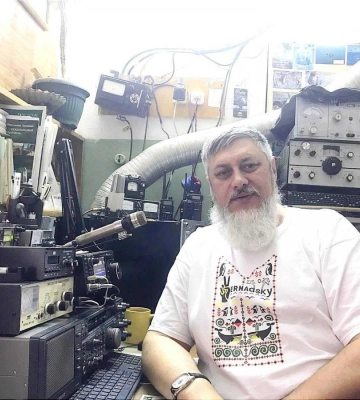 Викладача з Рівного нагородили престижним дипломом WAZ за досягнення в радіоаматорстві