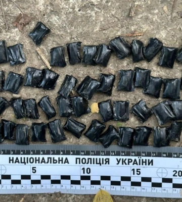 Хотів підзаробити: у Рівному спіймали неповнолітнього закладчика
