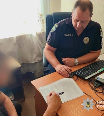 На Дніпропетровщині затримали двох чоловіків, які підпалили будівлю міськради