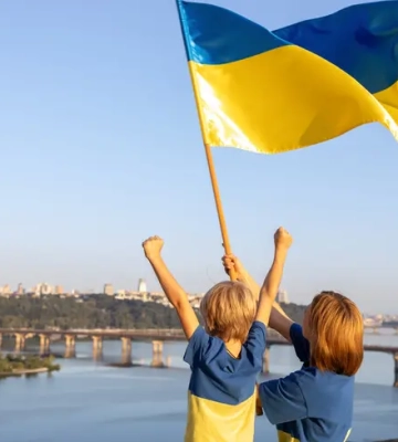 Из оккупированного Крыма вернули женщину с пятью детьми, которым угрожала опасность