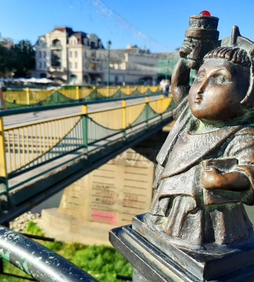 Где в Украине можно &quot;пересидеть&quot; Третью мировую войну: топ 3 самых безопасных городов (видео)