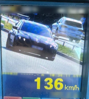 У Києві водій BMW гнав по місту зі швидкістю 136 км за годину – фото