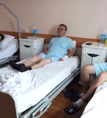 Зеленський відвідав поранених воїнів у медичному закладі Харкова. ВIДЕО