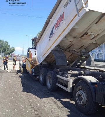 Триває ремонт дороги М-06: оновлюють під’їзд до пункту пропуску «Чоп (Тиса) – Захонь»