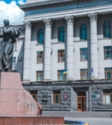 Вступна кампанія 2025: як абітурієнти подають документи до ВНУ імені Лесі Українки