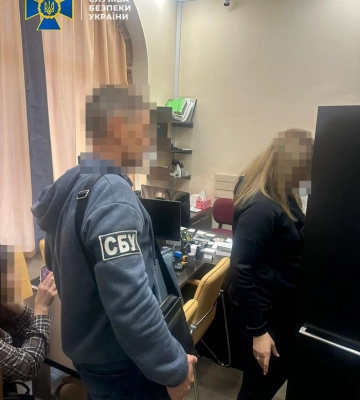 СБУ викрила колаборантку з Луганщини, яка через злочинну схему заволоділа бюджетними коштами