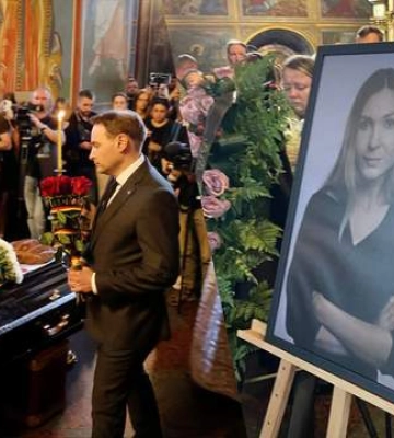 У Києві почалося прощання із журналісткою Вікторією Рощиною