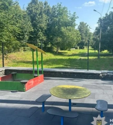 В Тернополе подросток устроил стрельбу возле детской площадки