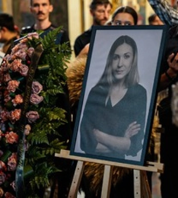 У Києві прощаються із загиблою у полоні журналісткою Вікторією Рощиною — фото