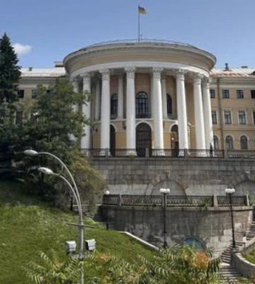 Луганський обласний академічний театр переїхав втретє – до Києва