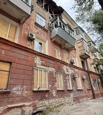 На Херсонщині від обстрілів армії РФ загинув чоловік, є поранені, пошкоджені будинки та лікарня