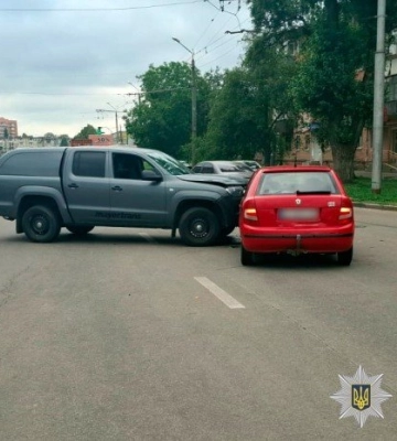 У Полтаві внаслідок ДТП травмовано пасажирку легковика