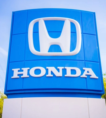 Honda йде проти тренду й вважає, що електромобілі — не панацея