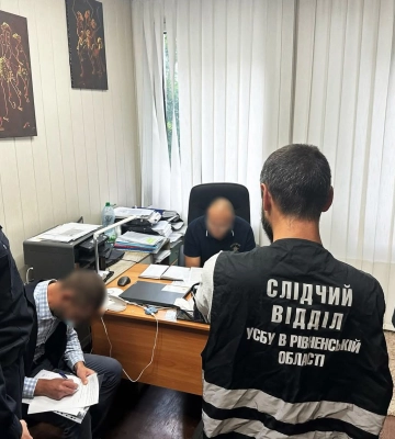 Директор коледжу на Рівненщині допоміг 125 чоловікам уникнути служби у війську Директор коледжу на Рівненщині допоміг 125 чоловікам уникнути служби у війську