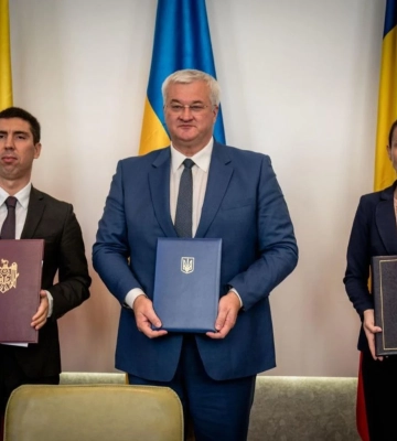Встреча министров иностранных дел в формате Украина-Молдова-Румыния началась в Черновцах