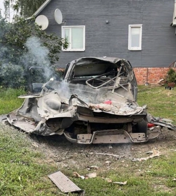Рашисти вдарили безпілотником по селу на Чернігівщині — поранено місцеву жительку Рашисти вдарили безпілотником по селу на Чернігівщині — поранено місцеву жительку