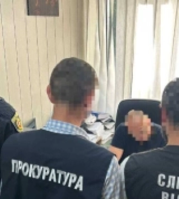 У Вараші викрили схеми зловживання коштами на закупівлі медобладнання та ремонті лікарні