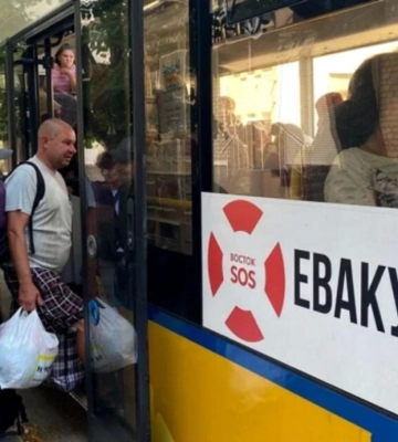 Из микрорайона Корабел в Херсоне эвакуировали уже 1411 человек
