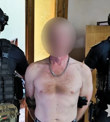 У Чернівцях 47-річного містянина кілька разів вдарили ножем - підозрюваного затримано. ФОТО