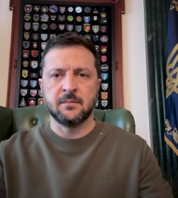 Відповідь на територіальне питання є вже в Конституції України, — Зеленський
